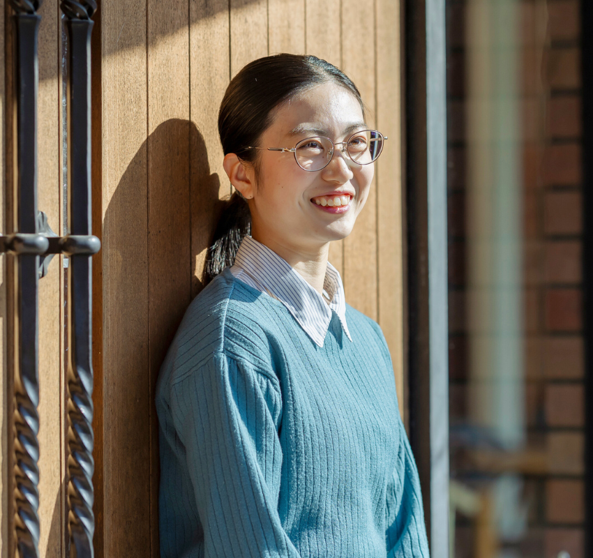 山㟢 有莉亜